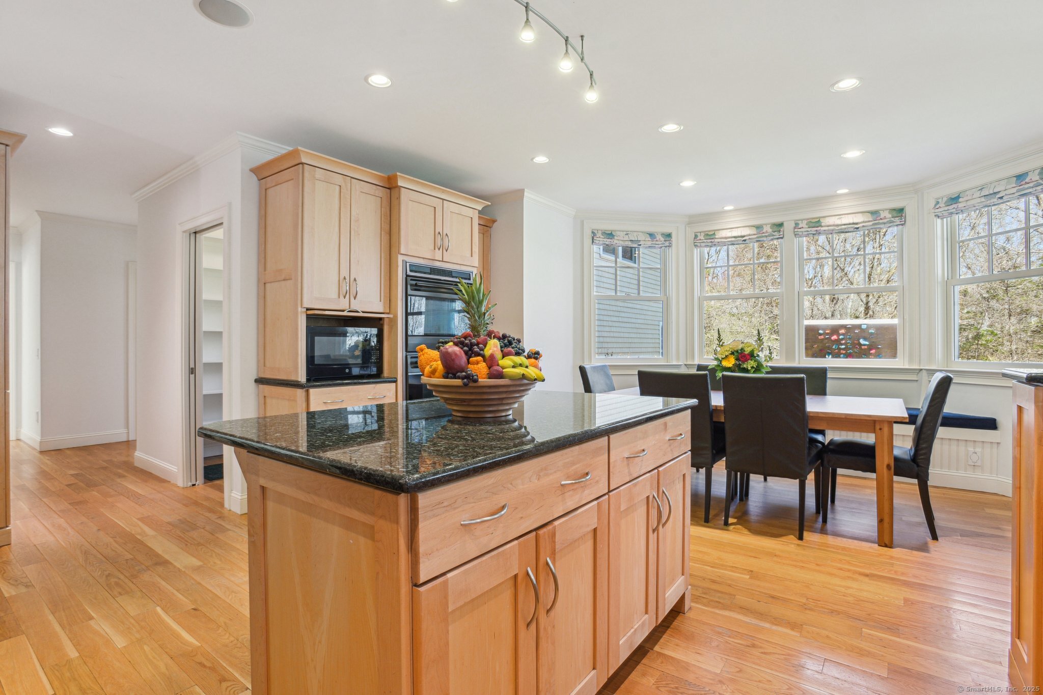 19 Juniper Lane, Stonington, Connecticut image 8