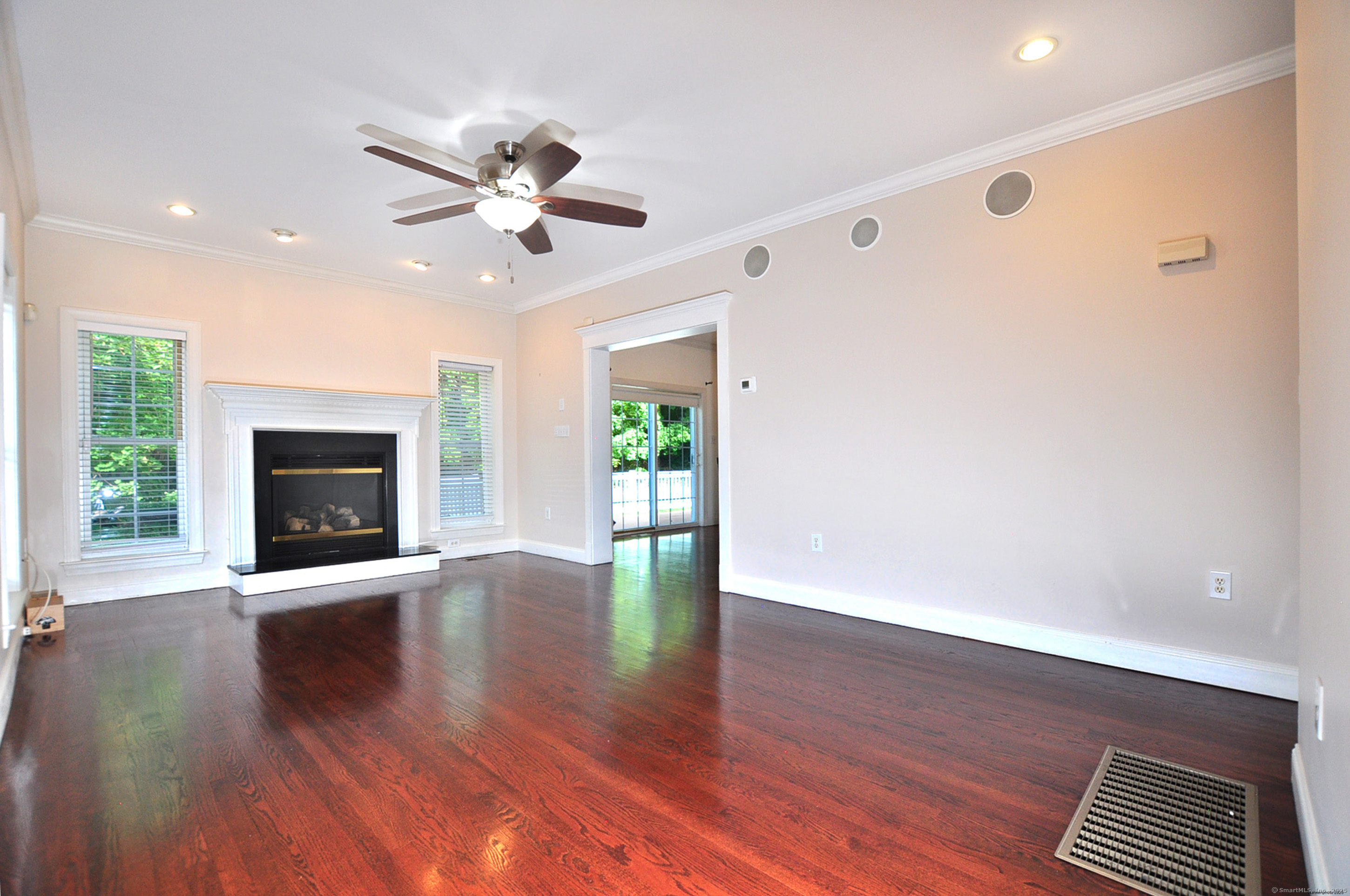 1-1/2 Colony Place