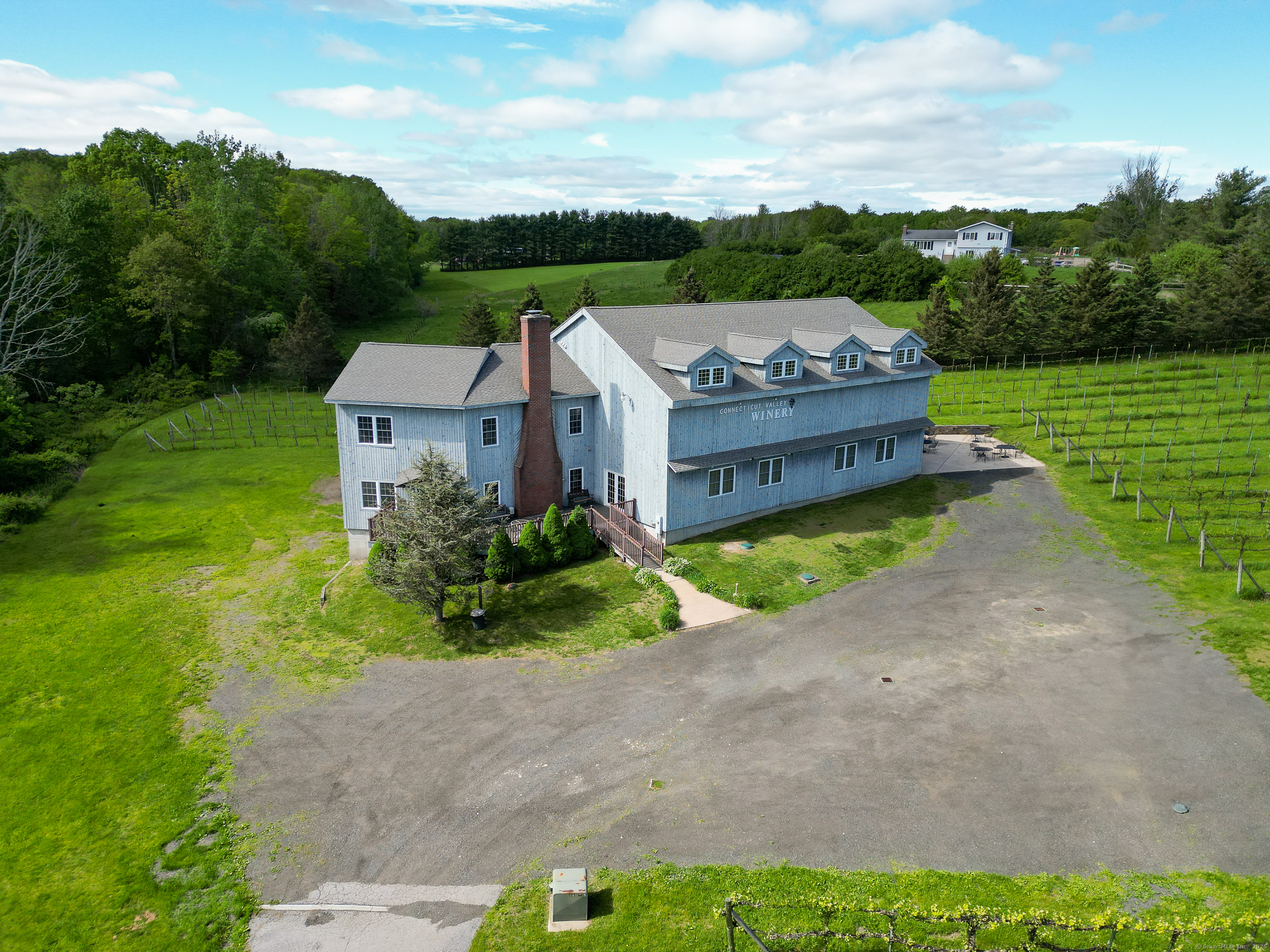 1480 Litchfield Turnpike