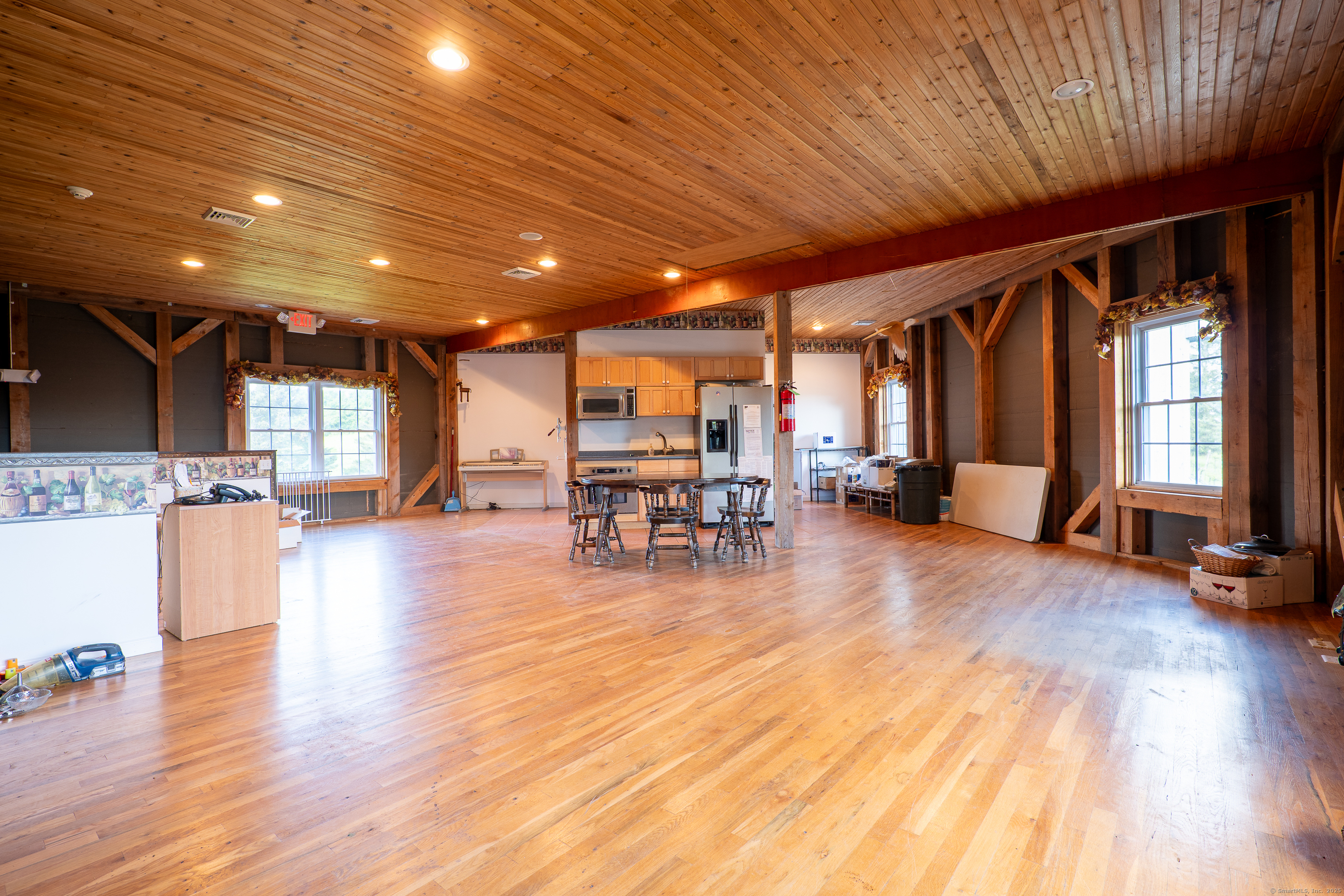 1480 Litchfield Turnpike, New Hartford, Connecticut image 30