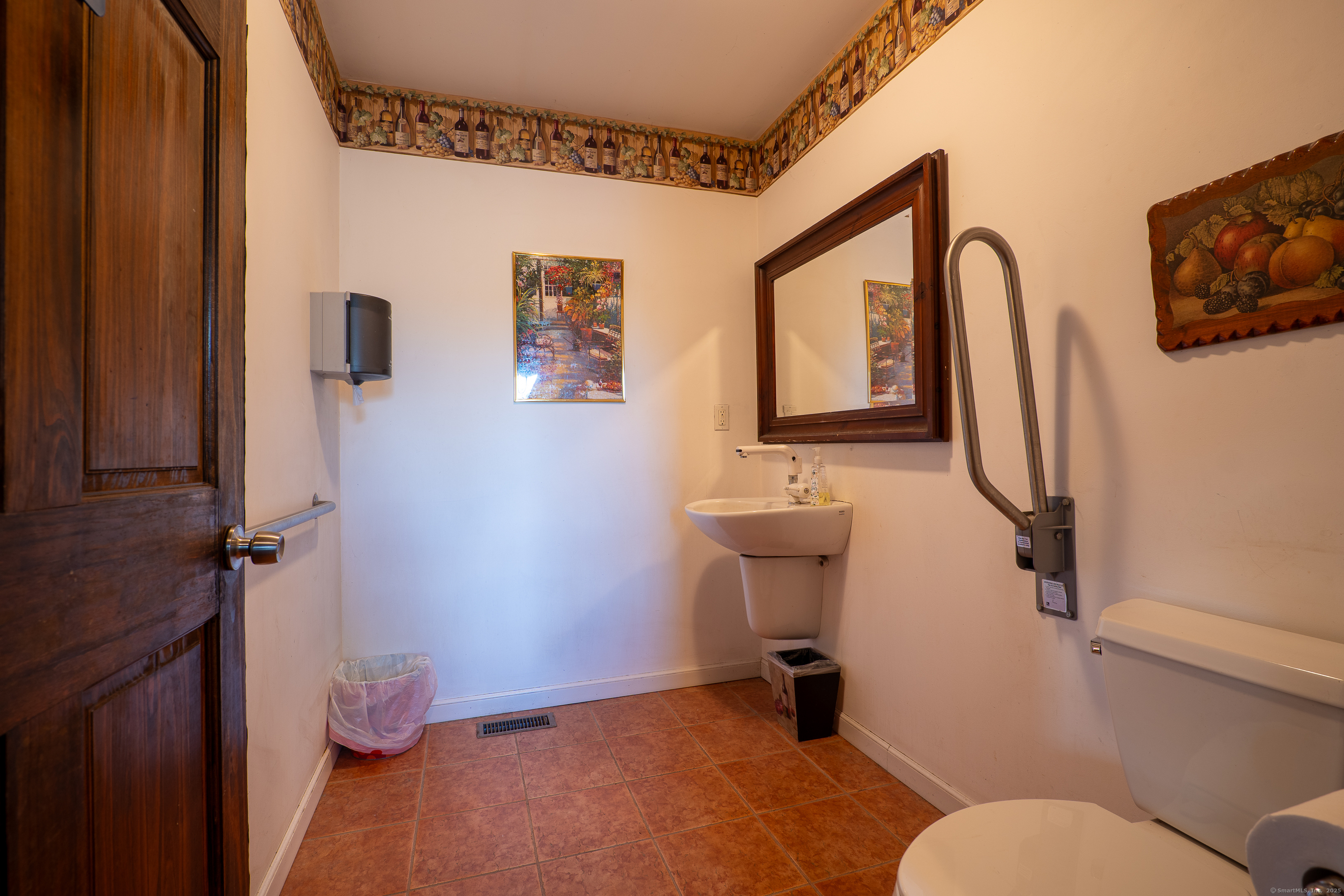 1480 Litchfield Turnpike, New Hartford, Connecticut image 29