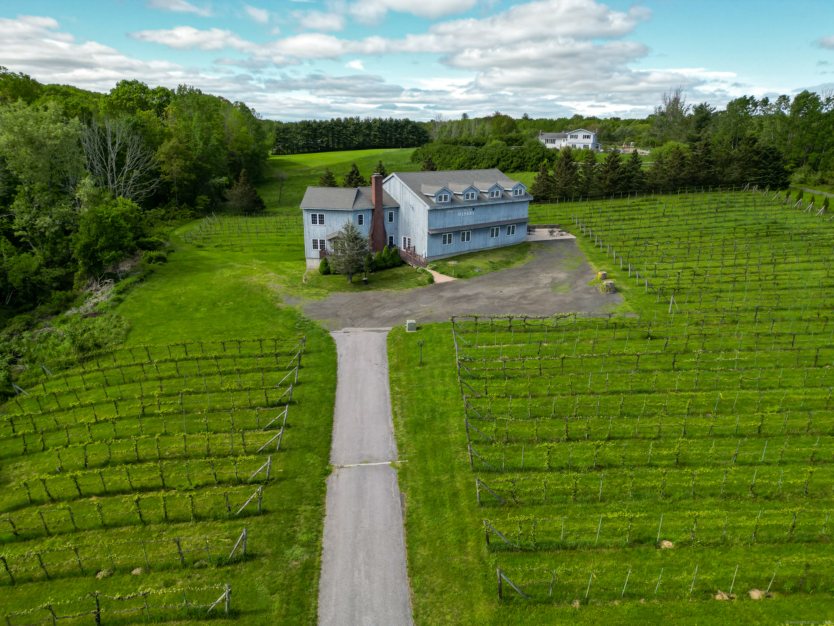 1480 Litchfield Turnpike