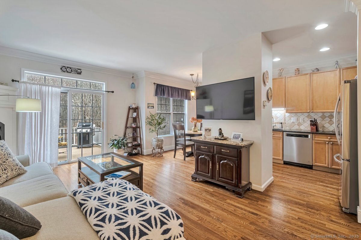 44 Woodcrest Lane #44, Danbury, Connecticut image 6