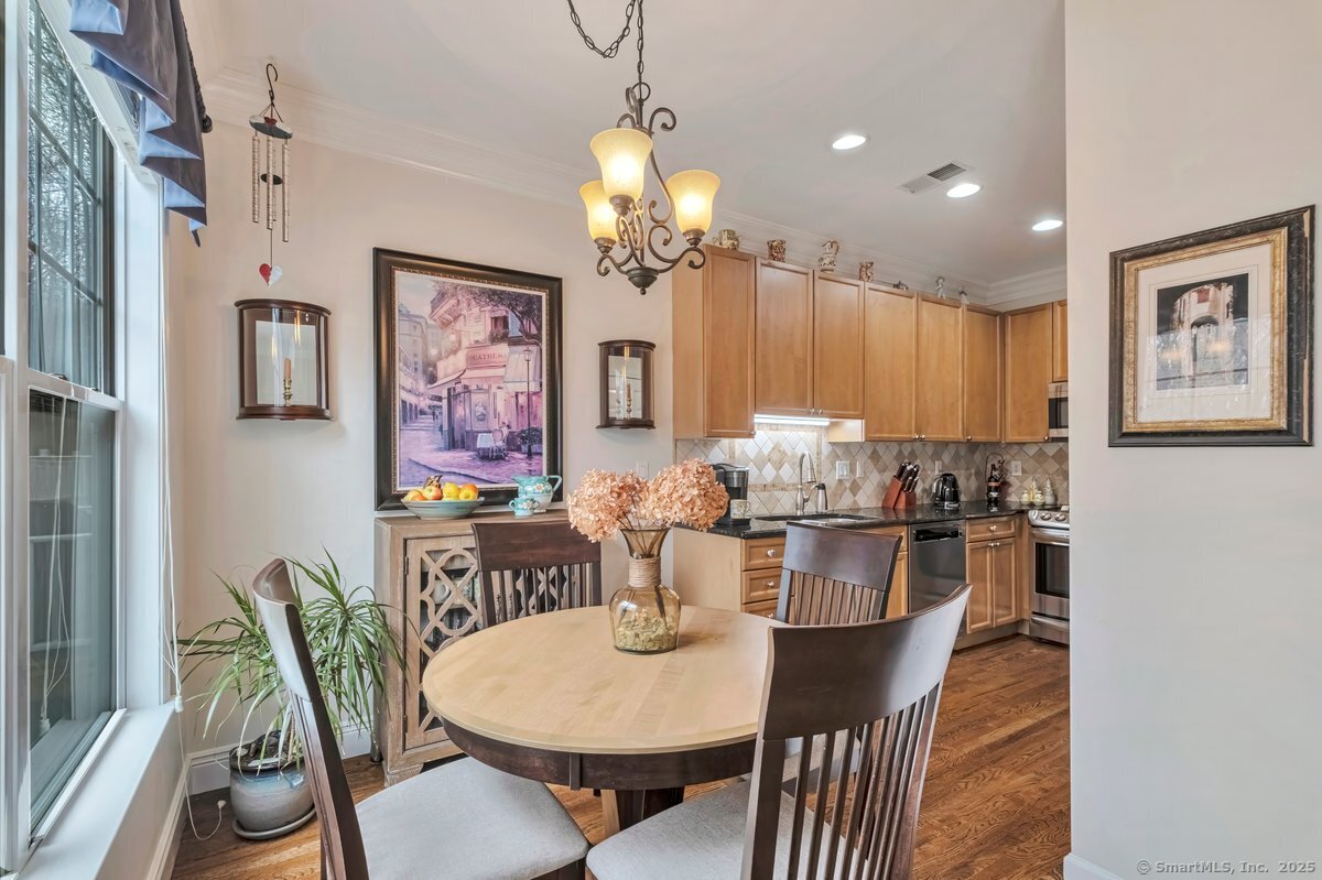 44 Woodcrest Lane #44, Danbury, Connecticut image 9