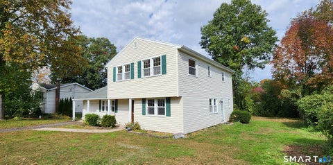 Photo of 141 Flower Drive, Hamden, CT 06518 (MLS # 24214772)