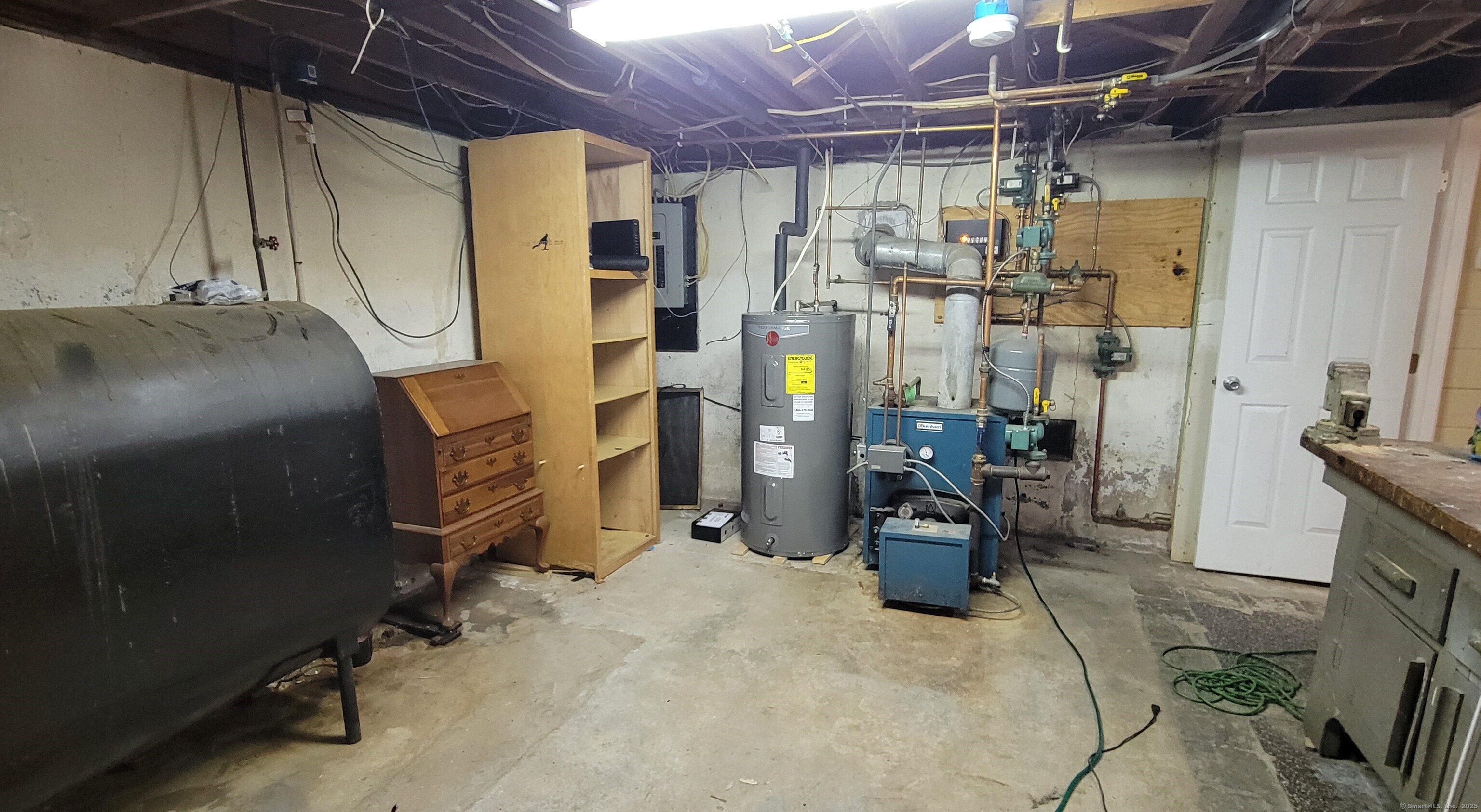 70 Leslie Court, Bristol, Connecticut image 30