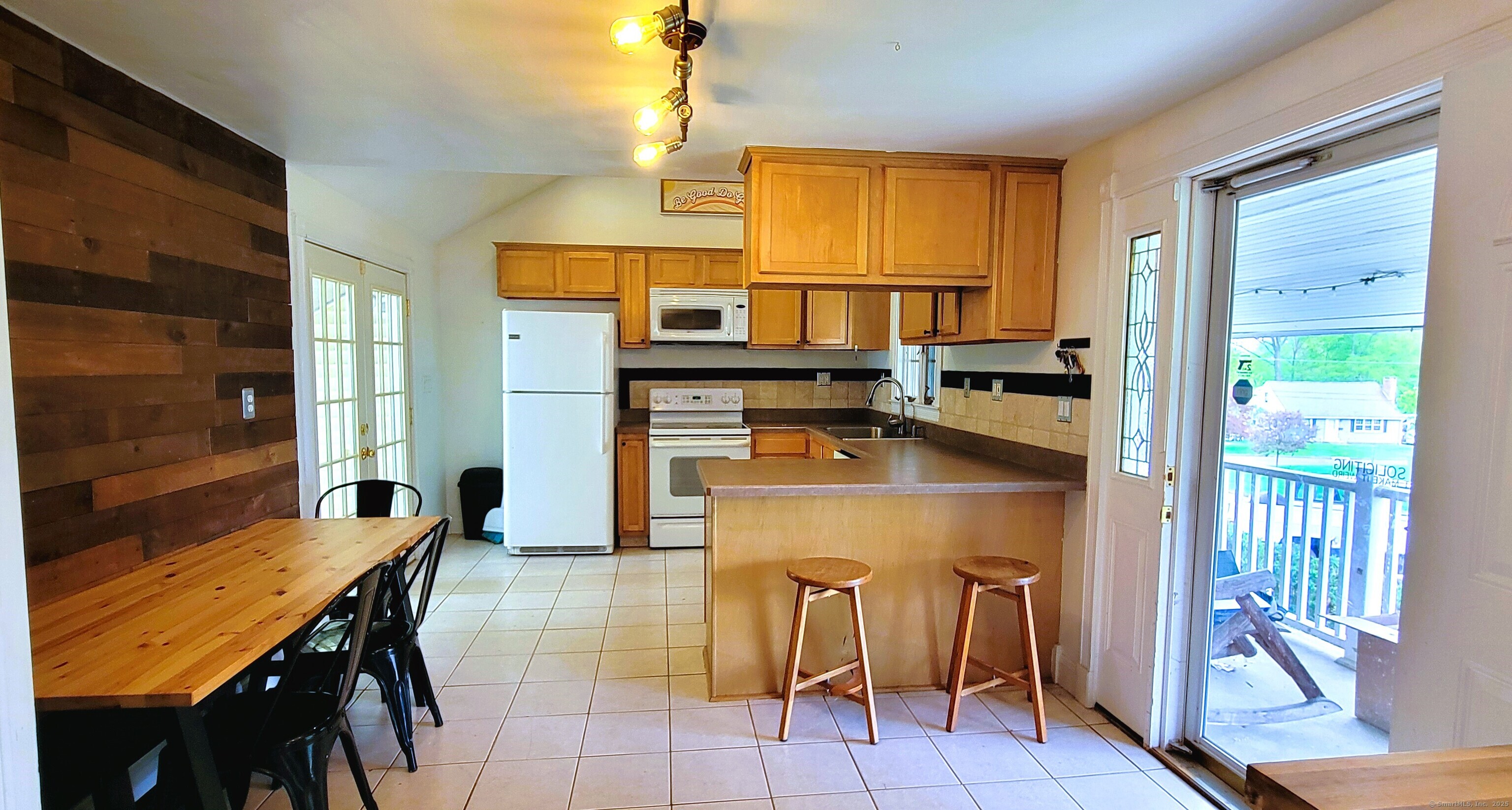 70 Leslie Court, Bristol, Connecticut image 8