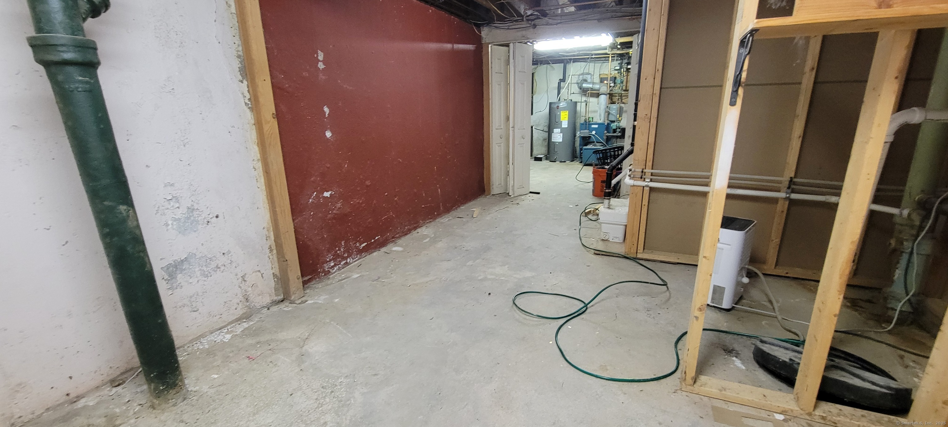 70 Leslie Court, Bristol, Connecticut image 32