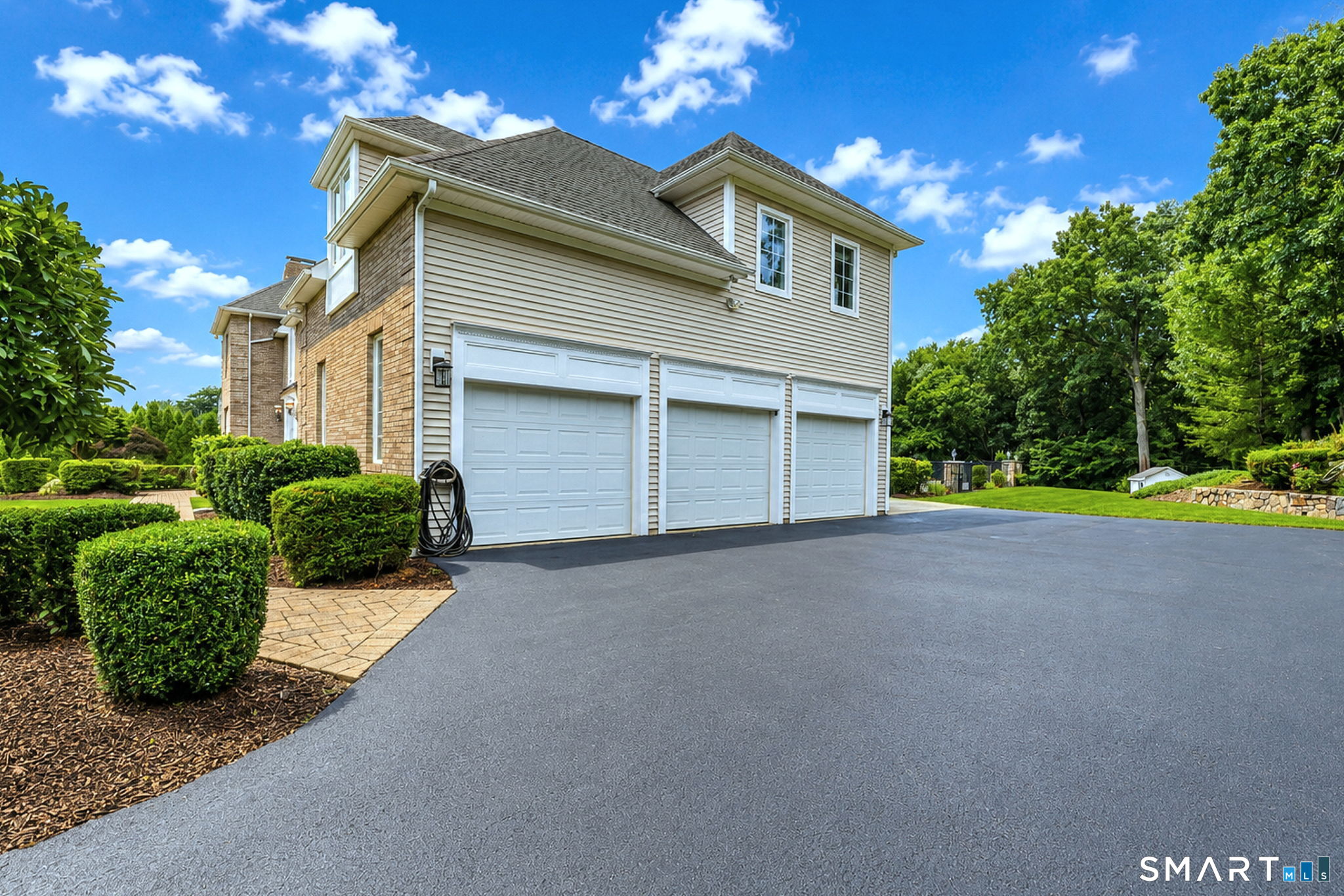 914 Rainbow Trail