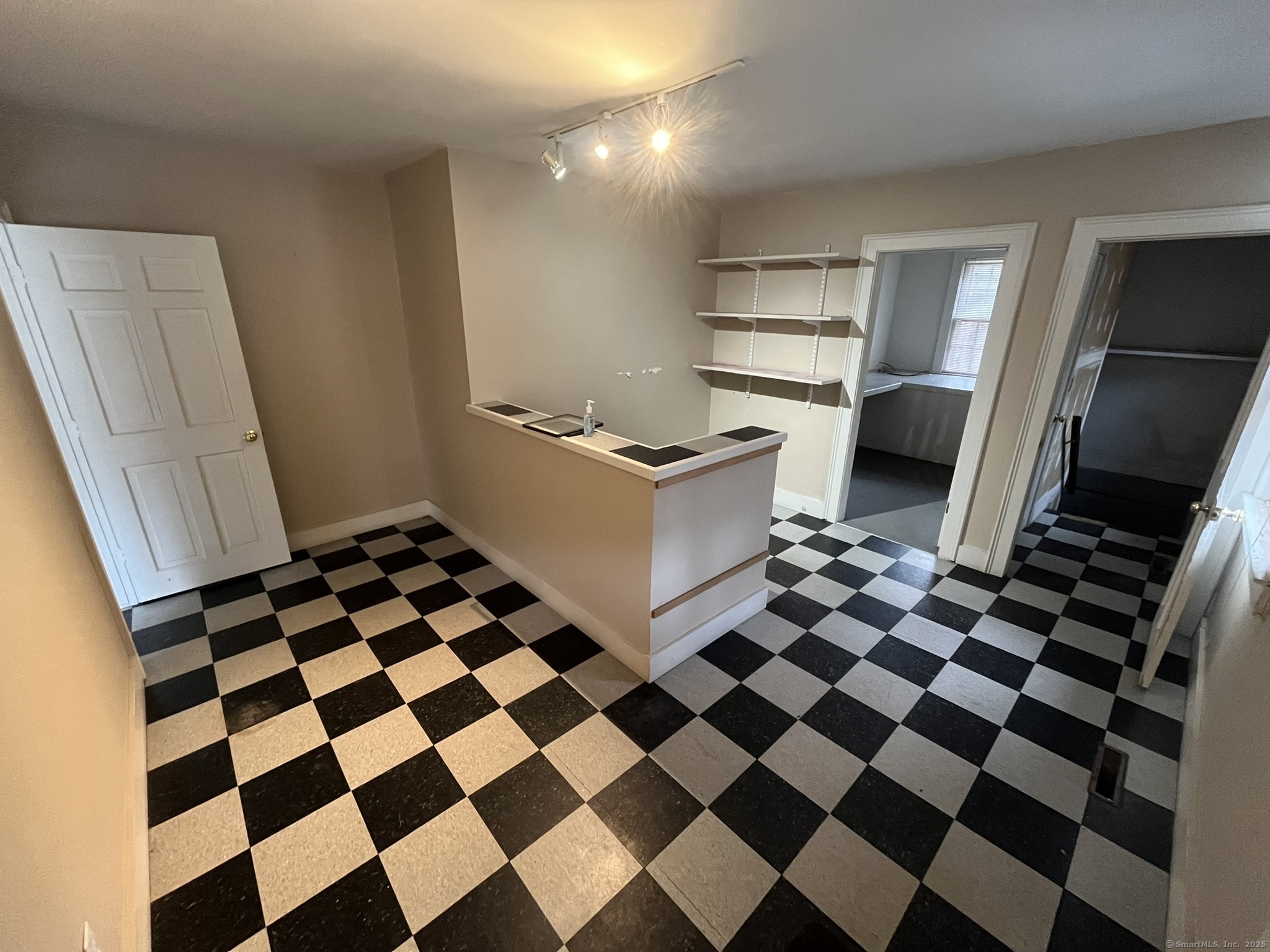 439 Washington Road, Woodbury, Connecticut image 5