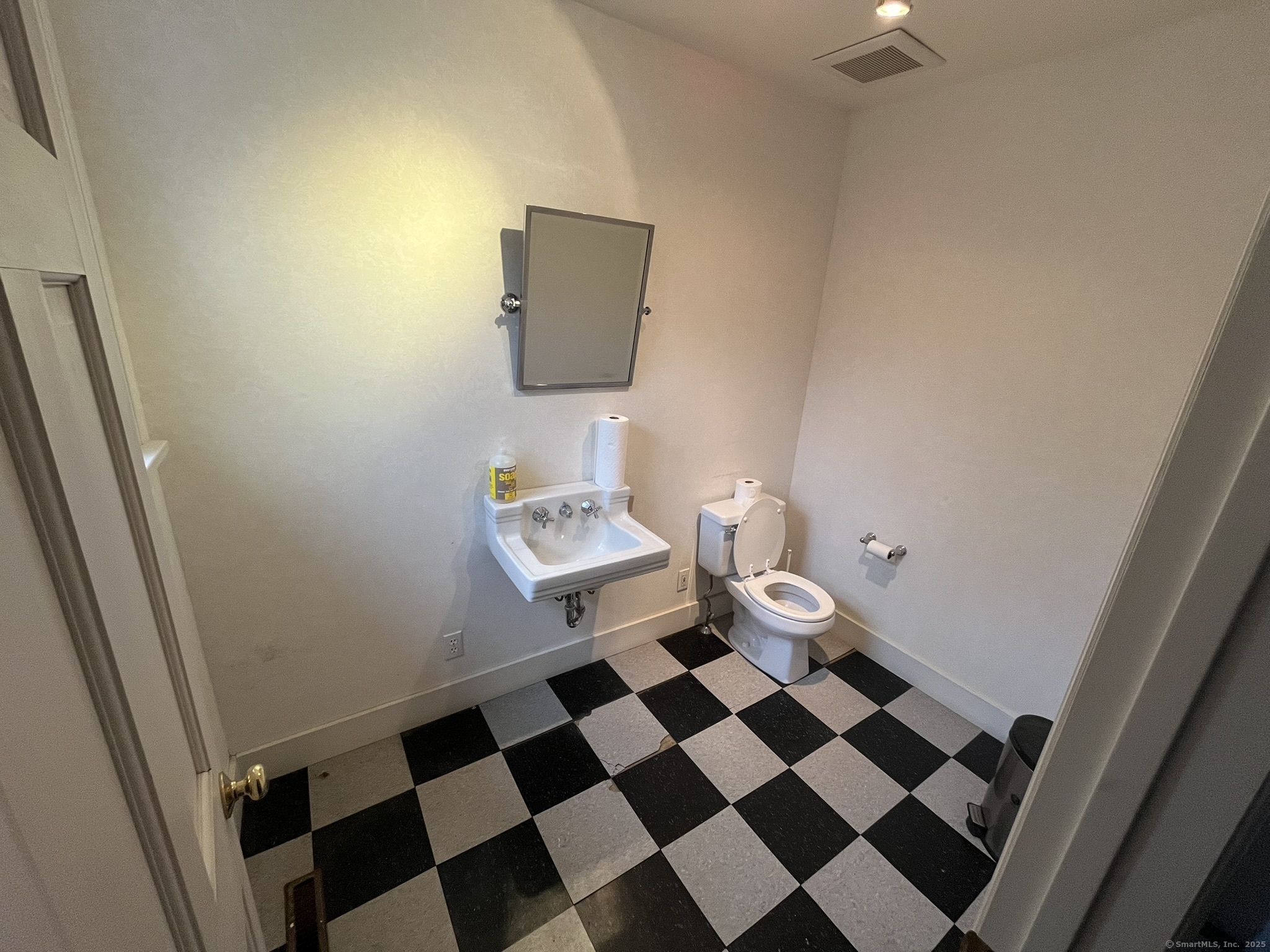 439 Washington Road, Woodbury, Connecticut image 10