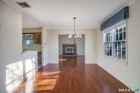 Tiny photo for 1 Downing Way #1, Madison, CT 06443 (MLS # 24144030)