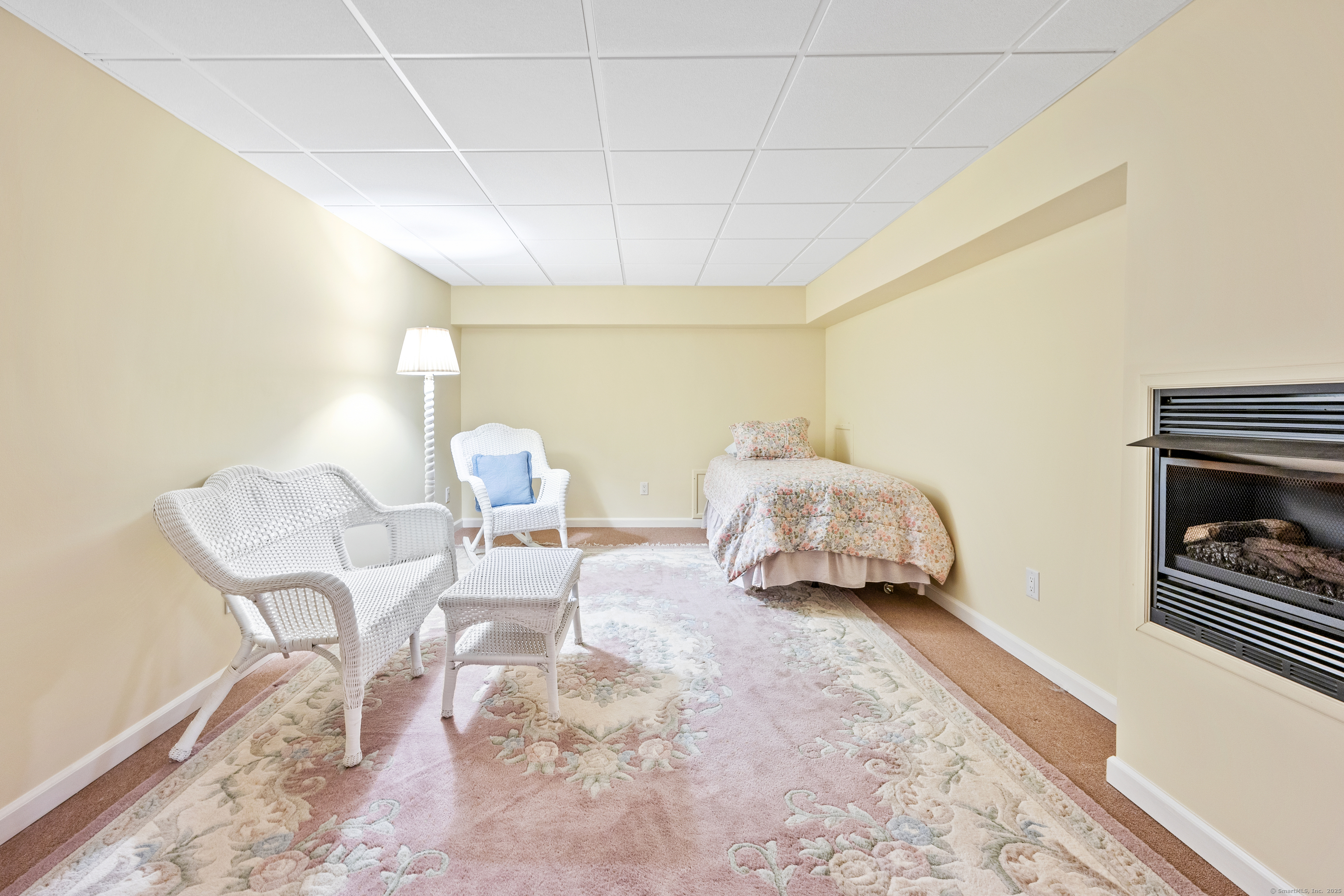 91 Southwick Court #91, Cheshire, Connecticut image 22