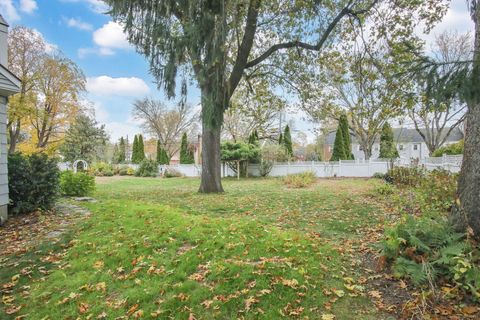 Tiny photo for 186 Williams Street E, Glastonbury, CT 06033 (MLS # 24137377)