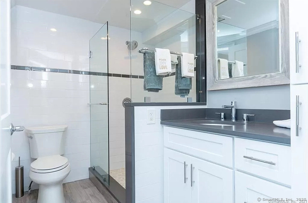 Bridgeport, Connecticut 06604, United States, 1 Bedroom Bedrooms, ,1 BathroomBathrooms,Residential,Pending,179618