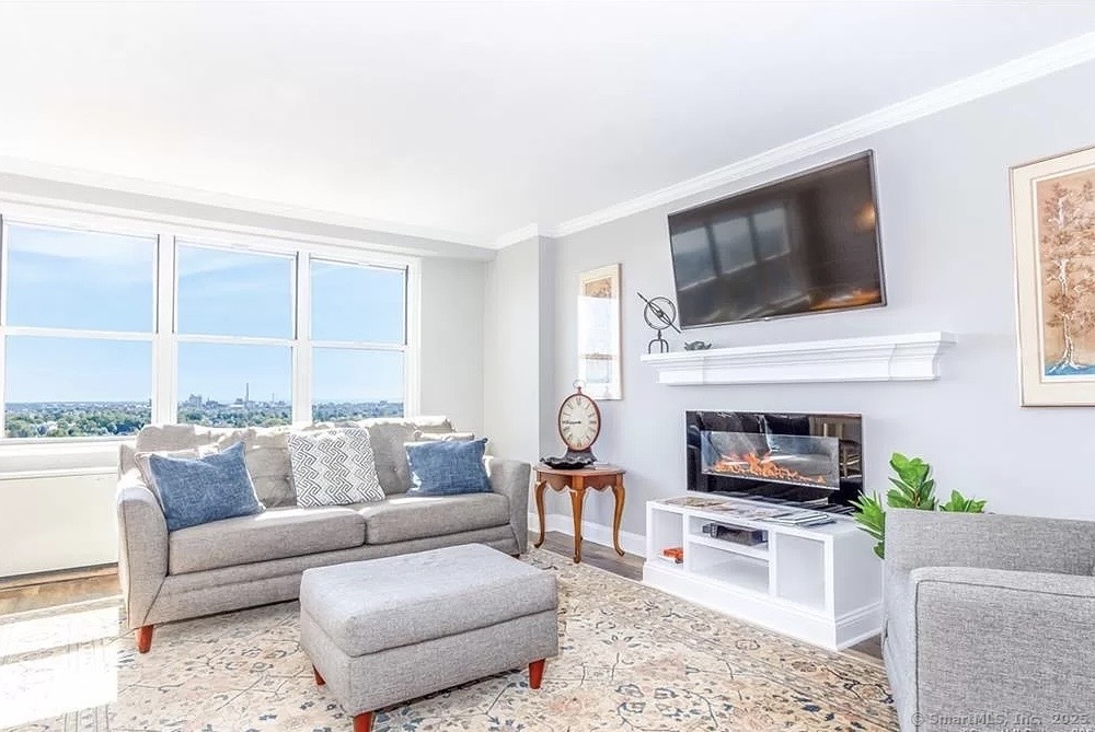 Bridgeport, Connecticut 06604, United States, 1 Bedroom Bedrooms, ,1 BathroomBathrooms,Residential,Pending,179618