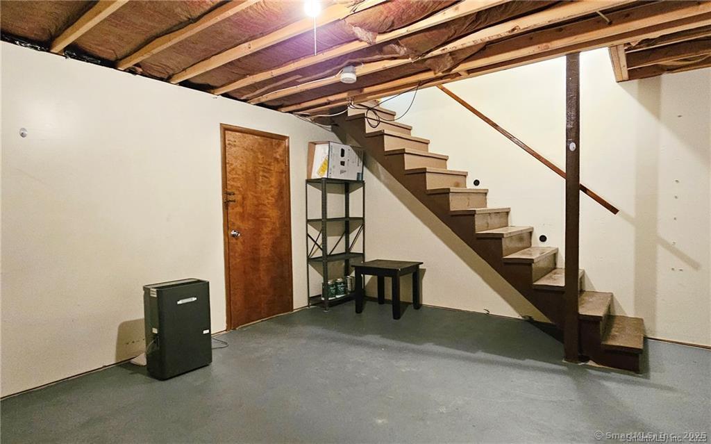 Woodstock, Connecticut 06281, United States, 2 Bedrooms Bedrooms, ,1 BathroomBathrooms,Residential,Pending,2461