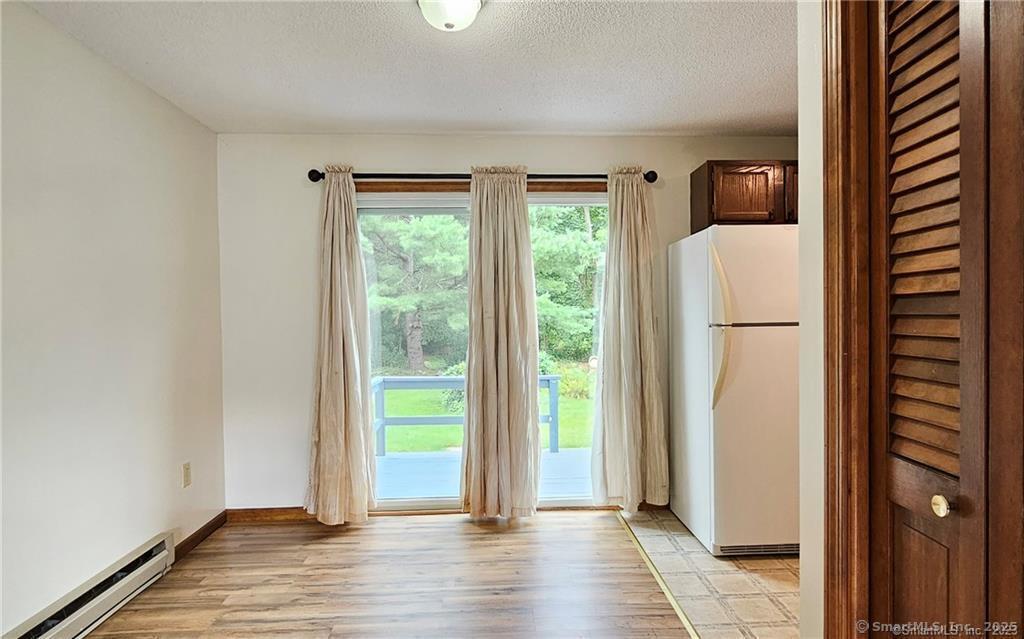 Woodstock, Connecticut 06281, United States, 2 Bedrooms Bedrooms, ,1 BathroomBathrooms,Residential,Pending,2461