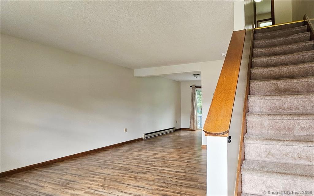 Woodstock, Connecticut 06281, United States, 2 Bedrooms Bedrooms, ,1 BathroomBathrooms,Residential,Pending,2461