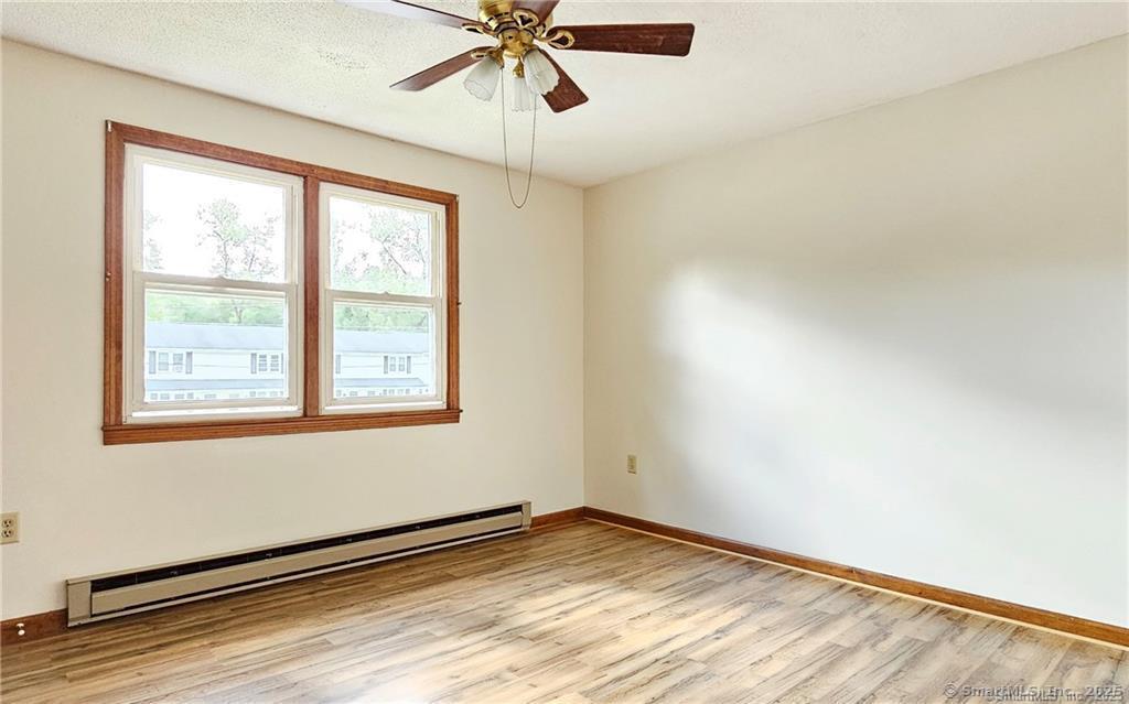 Woodstock, Connecticut 06281, United States, 2 Bedrooms Bedrooms, ,1 BathroomBathrooms,Residential,Pending,2461