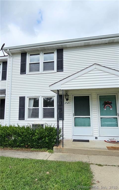 Woodstock, Connecticut 06281, United States, 2 Bedrooms Bedrooms, ,1 BathroomBathrooms,Residential,Pending,2461