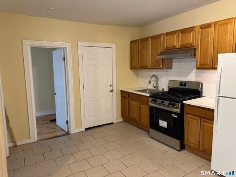 Photo of 33 Stevens Street #1st Fl, New Haven, CT 06519 (MLS # 24200798)