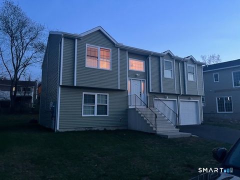 Photo of 63 Yorktown Ridge, Waterbury, CT 06704 (MLS # 24168253)