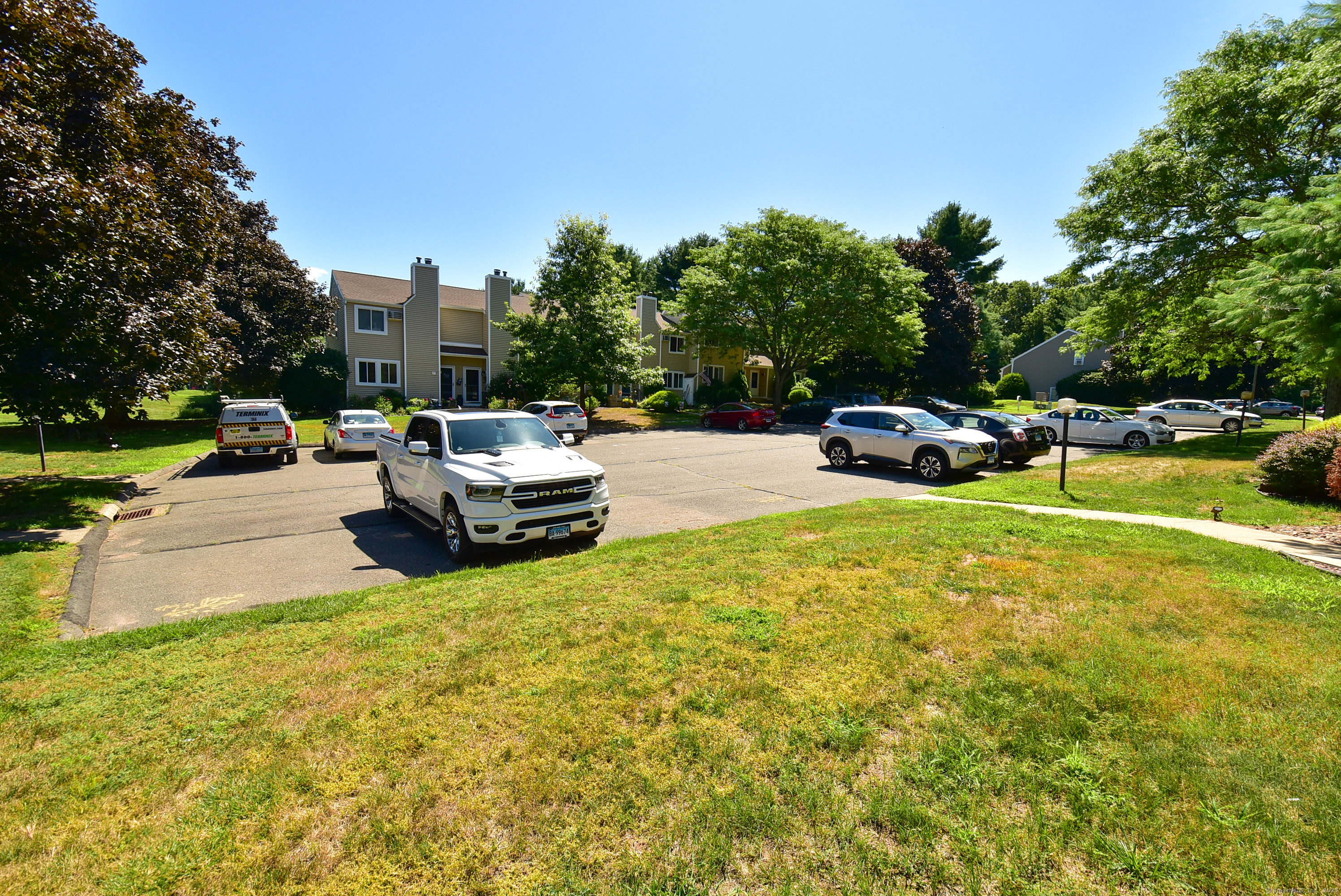 60 Old Town Road 32