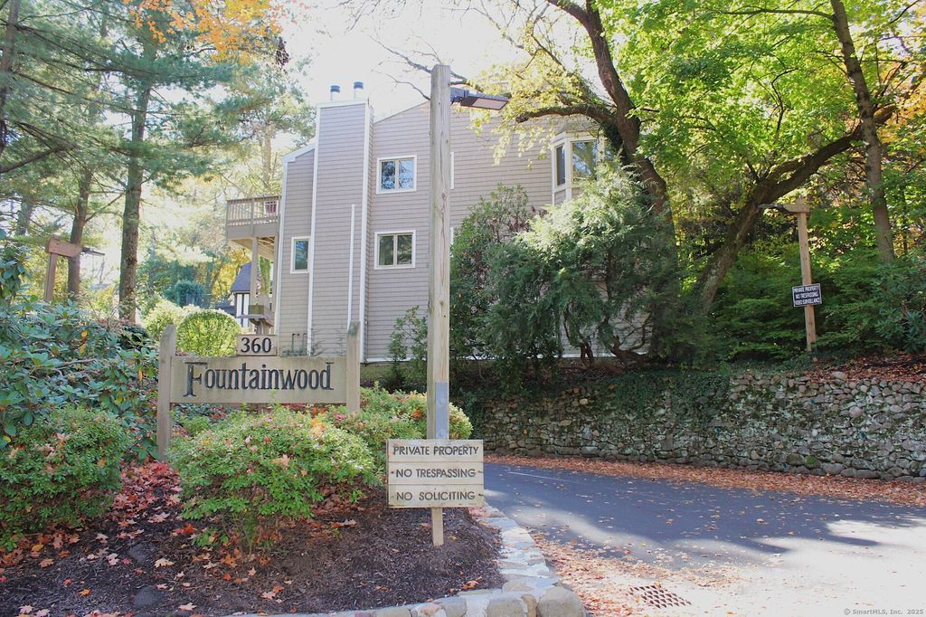 Photo of 360 Fountain Street #APT 5, New Haven, CT 06515 (MLS # 24135007)