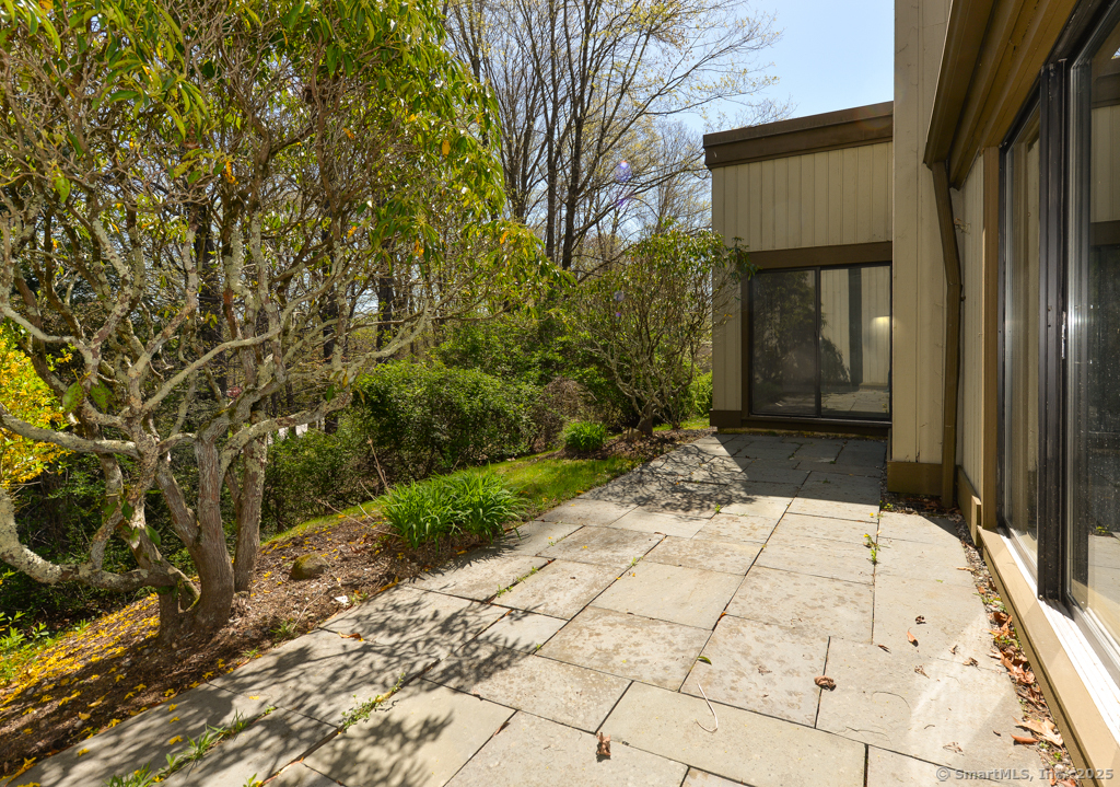 143 Heritage Village #E, Southbury, Connecticut image 19