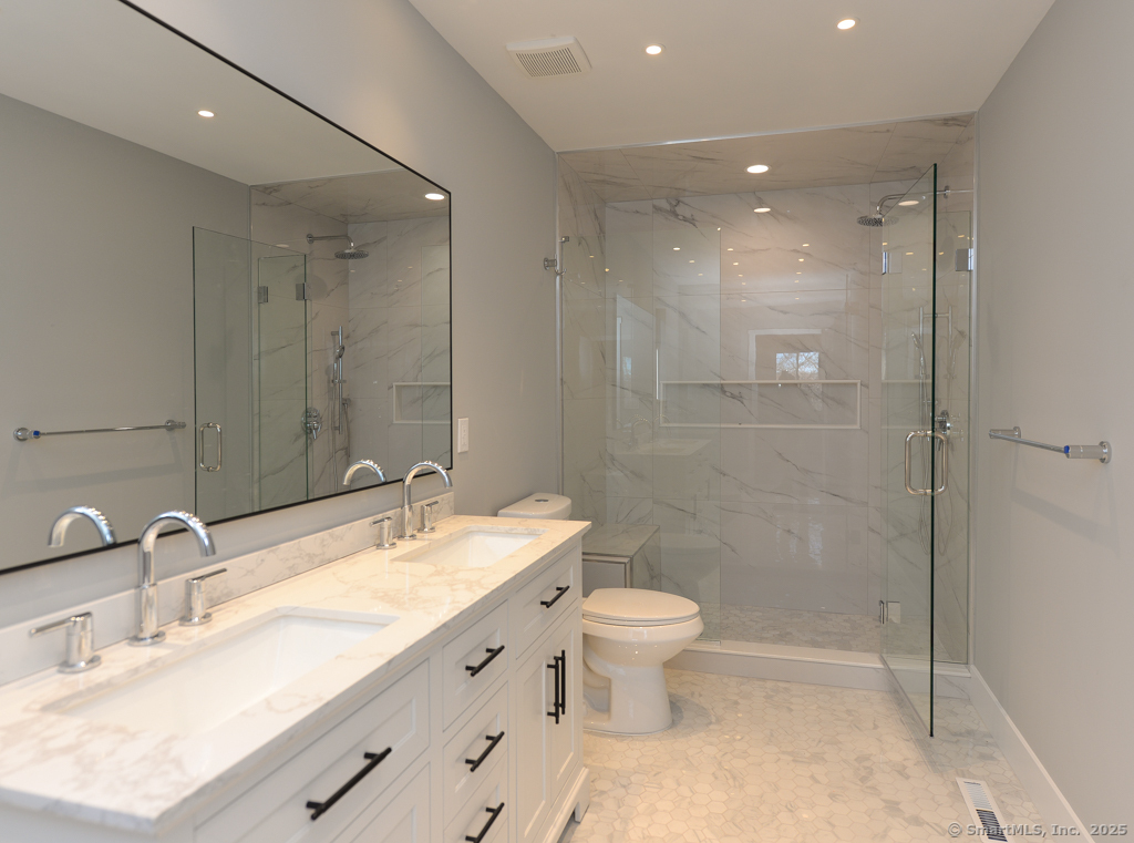 143 Heritage Village #E, Southbury, Connecticut image 12