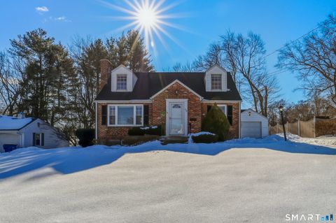 Photo of 116 Wells Farm Drive, Wethersfield, CT 06109 (MLS # 24154100)