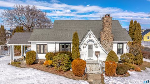 Photo of 804 Congress Avenue, Waterbury, CT 06708 (MLS # 24158355)