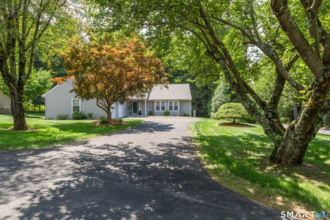 Condo For Sale - 3 Racebrook Court<br/> Cheshire, CT 06410