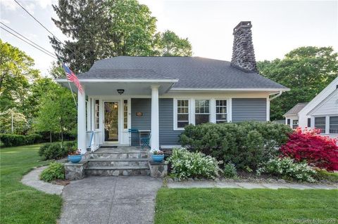 32 Yale Avenue Middlebury CT 06762