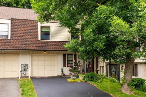 26 Schoolhouse Crossing 26 Wethersfield CT 06110