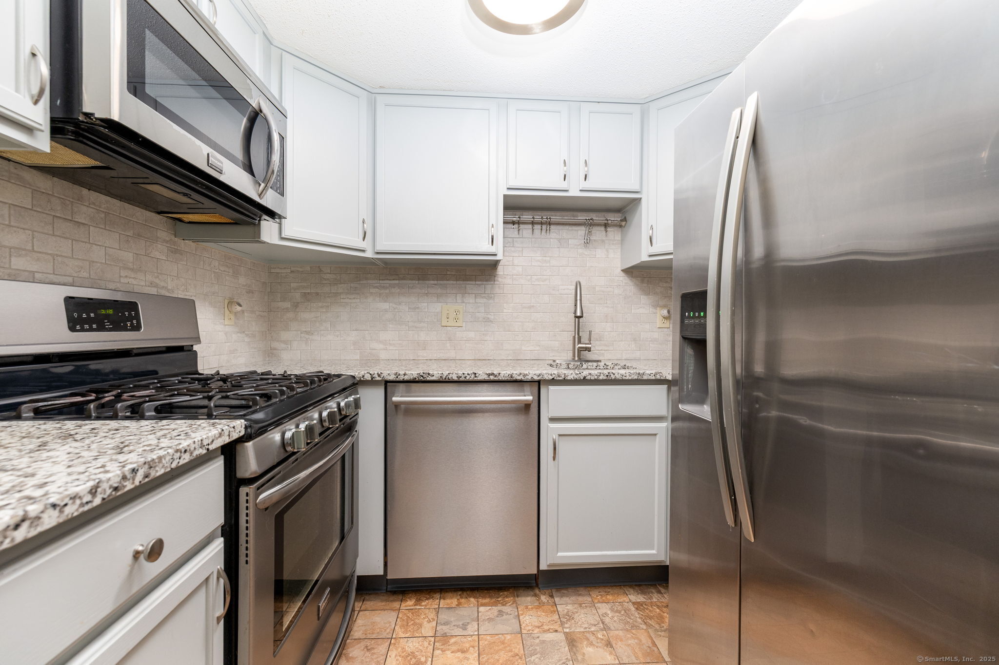 26 Schoolhouse Crossing 26