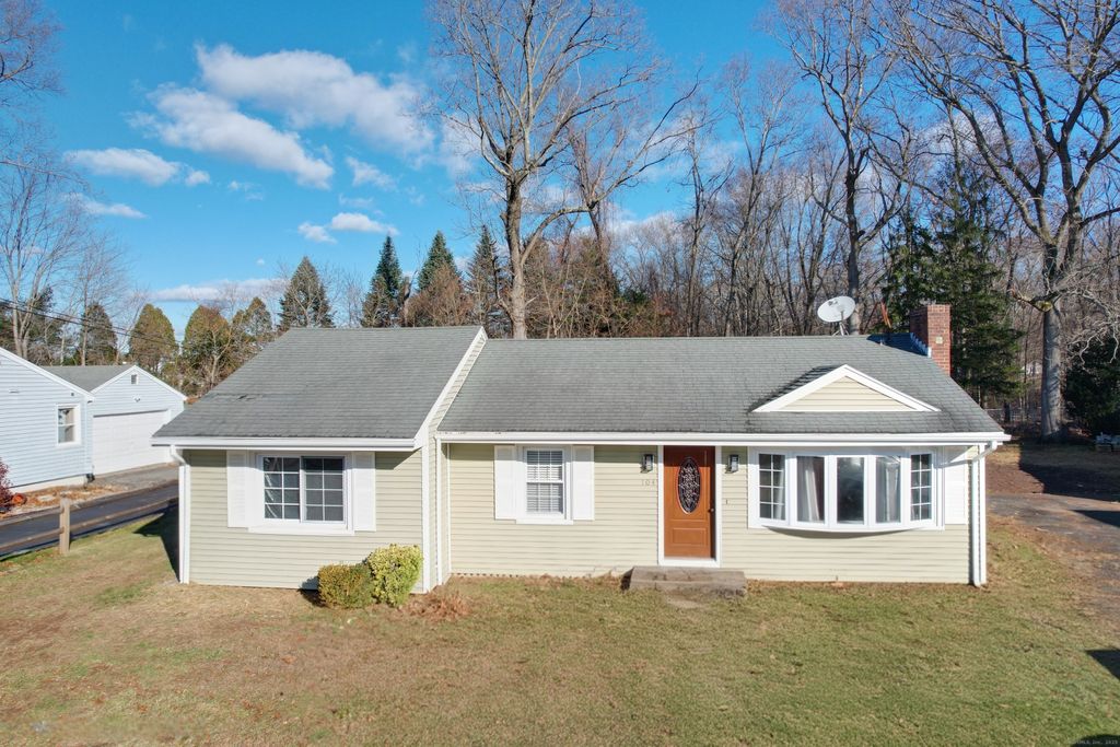 Photo of 104 Robin Hill Road, Meriden, CT 06450 (MLS # 24142809)