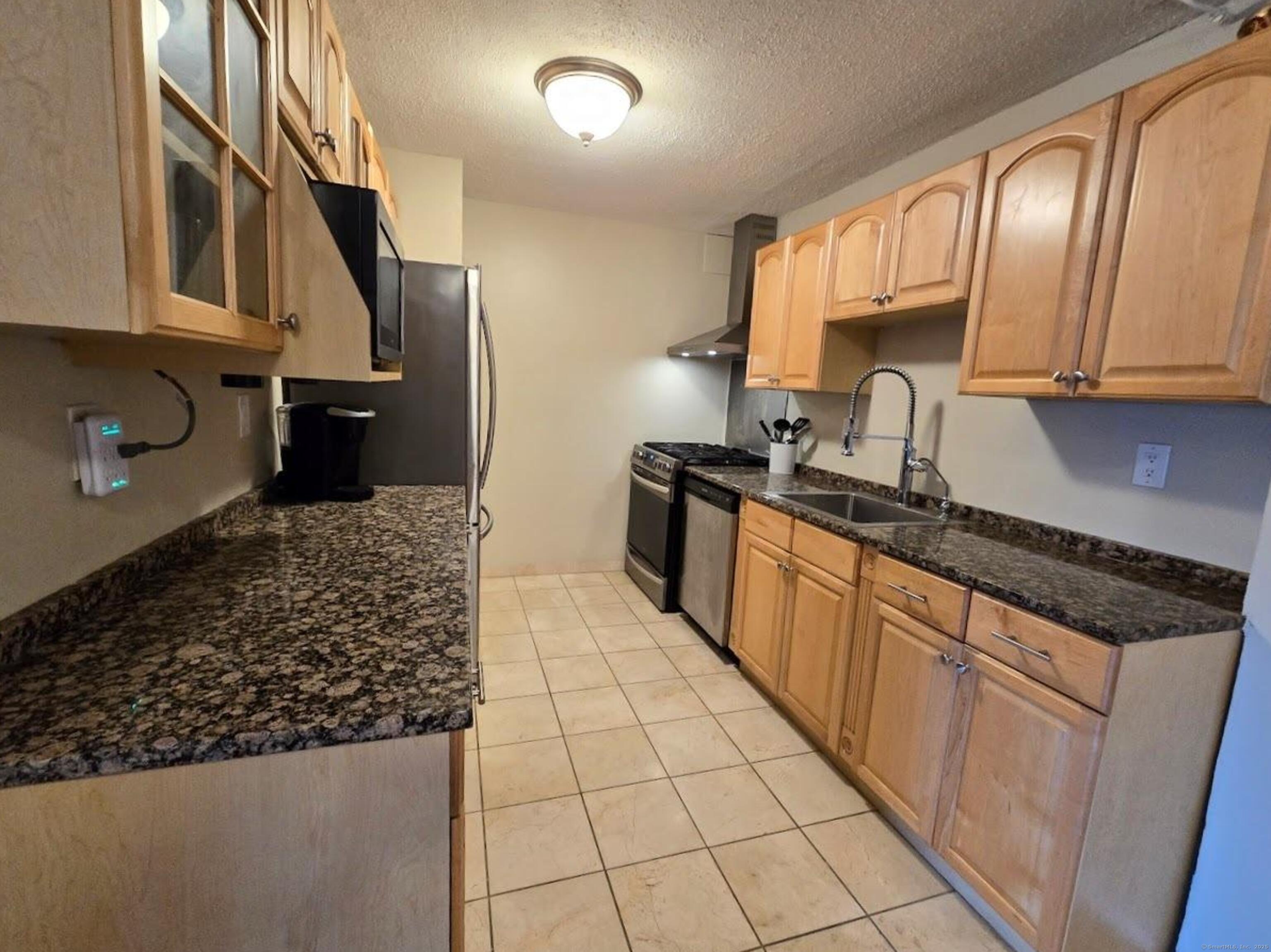 30 Woodland Street #APT 4D, Hartford, Connecticut image 13