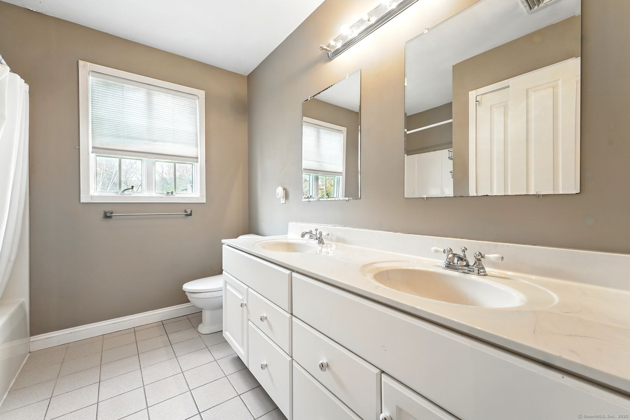 161 Streamside Lane, New Britain, Connecticut image 22