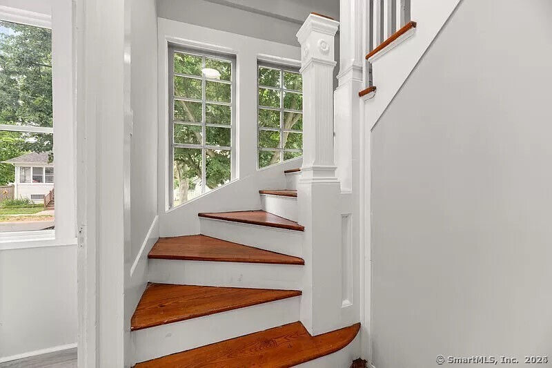 New Haven, Connecticut 06512, United States, 2 Bedrooms Bedrooms, ,1 BathroomBathrooms,Residential,Active,229705