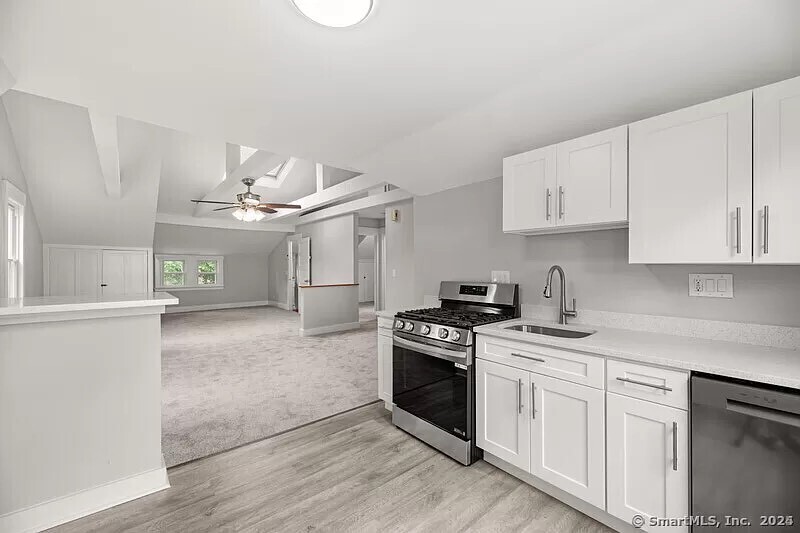 New Haven, Connecticut 06512, United States, 2 Bedrooms Bedrooms, ,1 BathroomBathrooms,Residential,Active,229705