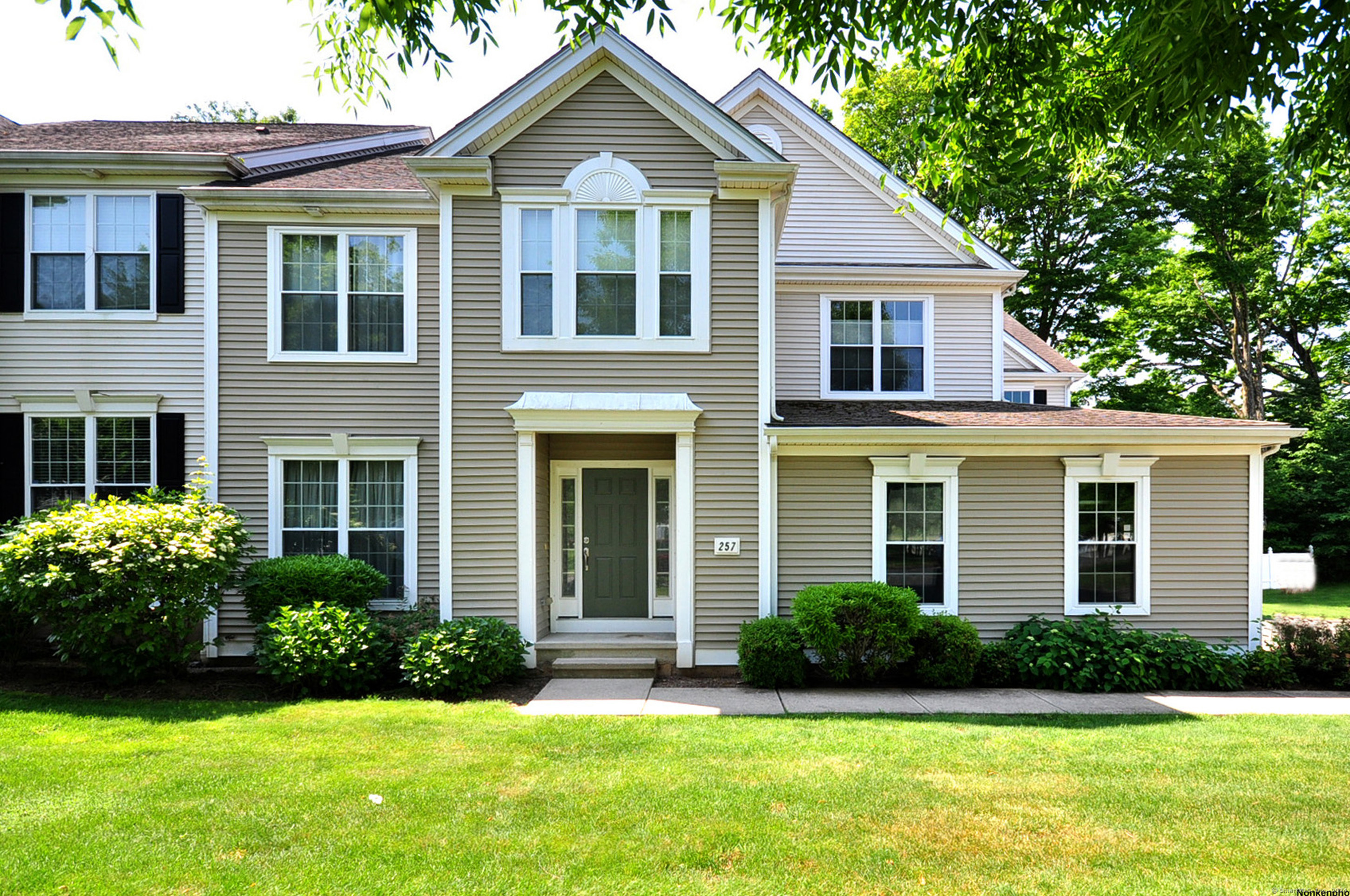 Property for Sale at 257 Sterling Drive 257, Newington, Connecticut - Bedrooms: 3 
Bathrooms: 3 
Rooms: 7  - $444,900