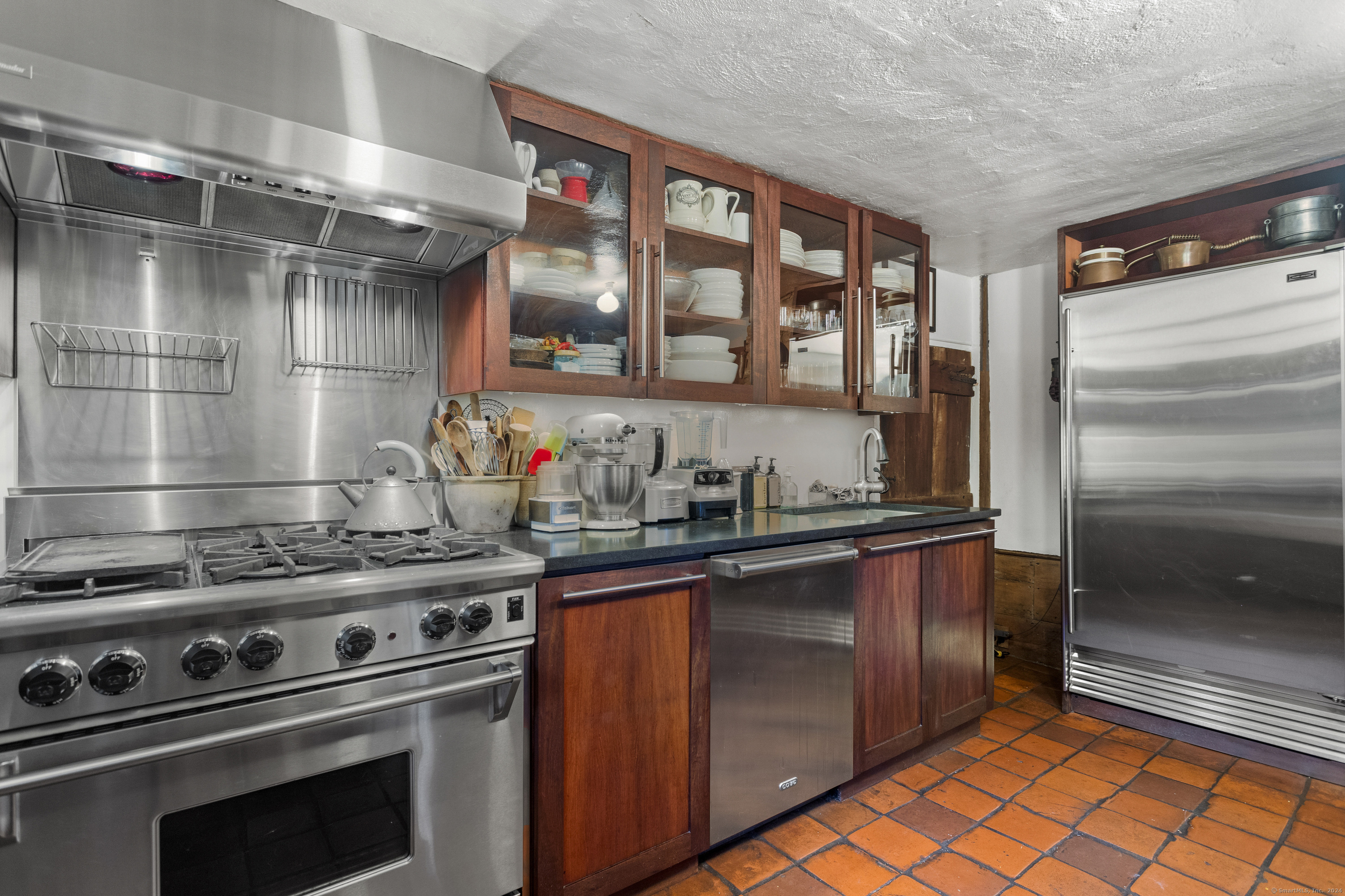 804 Forest Road, North Branford, Connecticut image 8