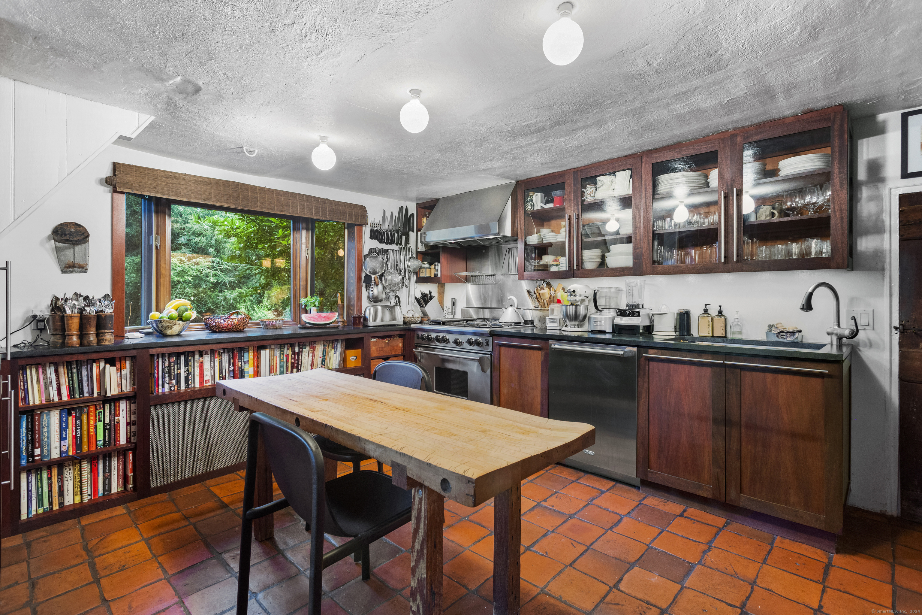 804 Forest Road, North Branford, Connecticut image 10
