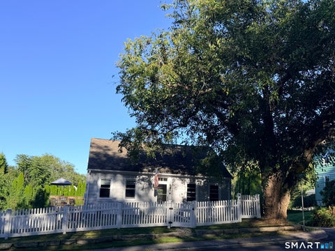 Photo of 95 Old Norwich Road, Waterford, CT 06375 (MLS # 24206267)