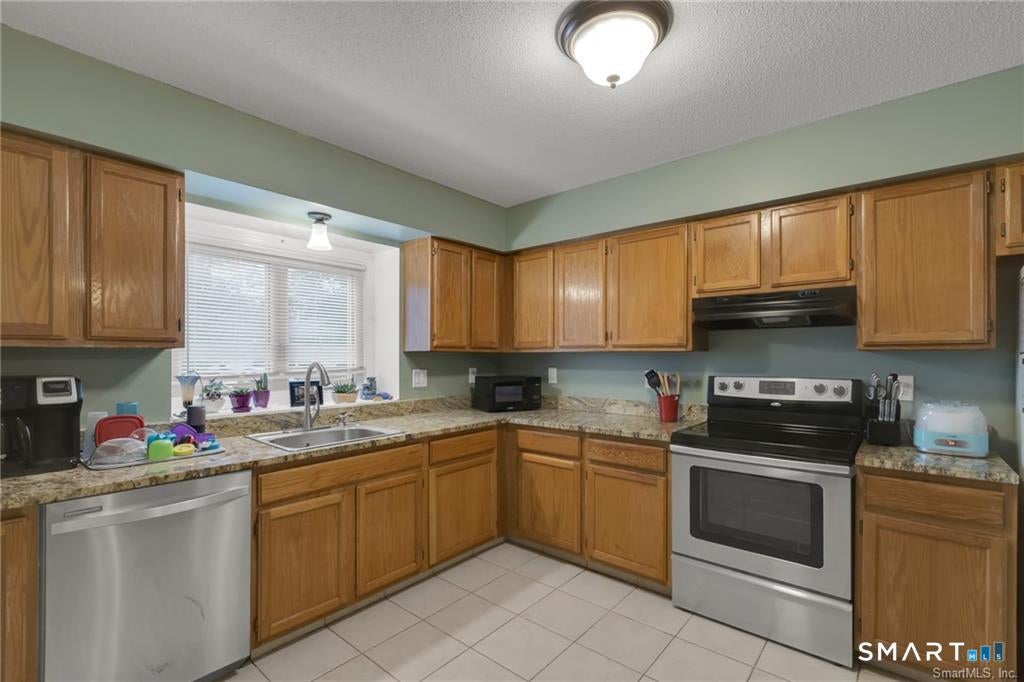 410 Sand Stone Drive 410