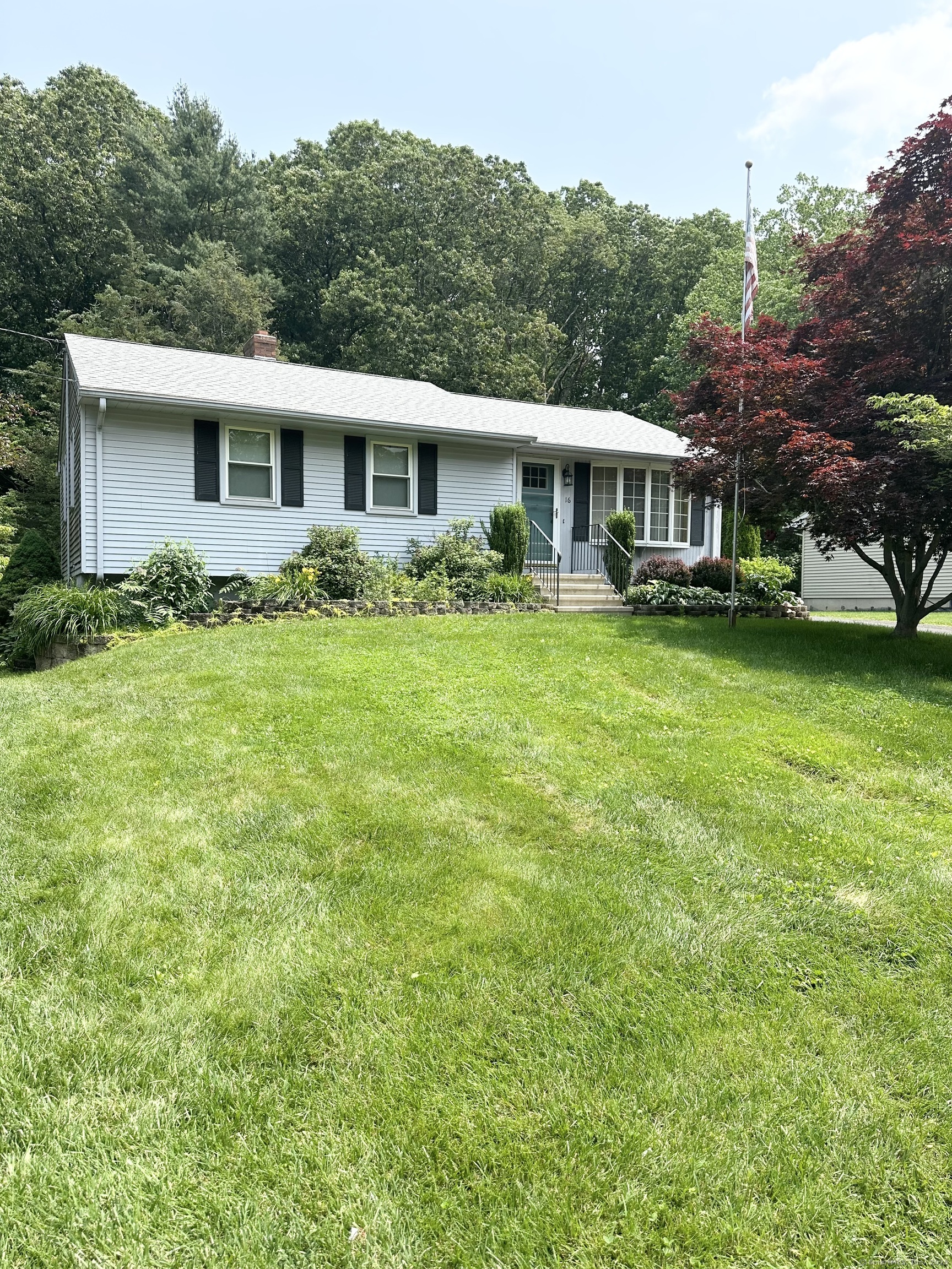 Property for Sale at Jodi Drive, Wallingford, Connecticut - Bedrooms: 3 
Bathrooms: 1 
Rooms: 5  - $350,000