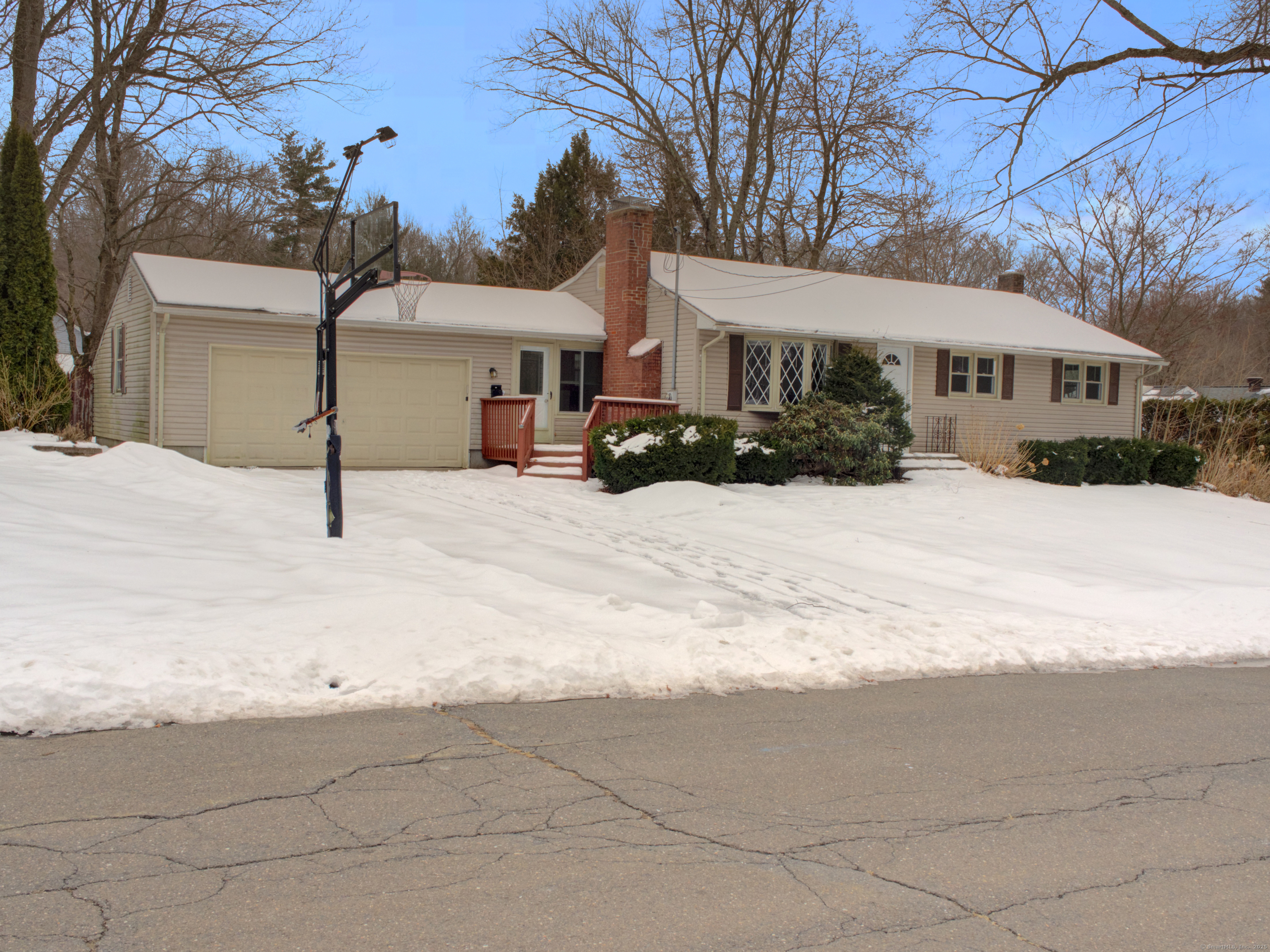 27 Aloha Drive, Enfield, Connecticut image 3