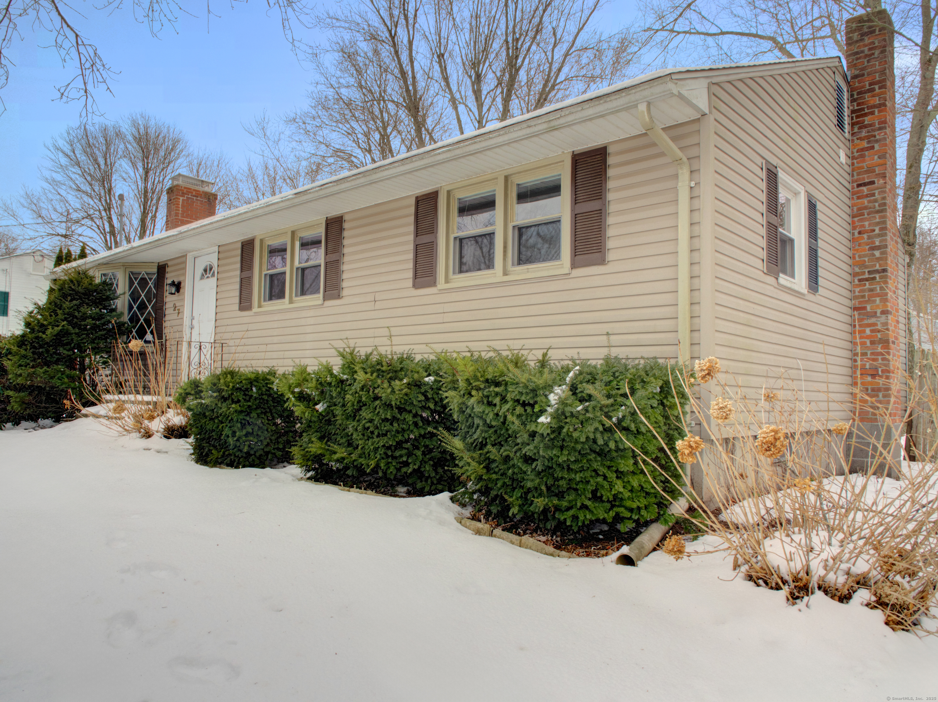 27 Aloha Drive, Enfield, Connecticut image 6